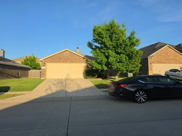 1325 Cheyenne Dr, Aubrey, TX 76227