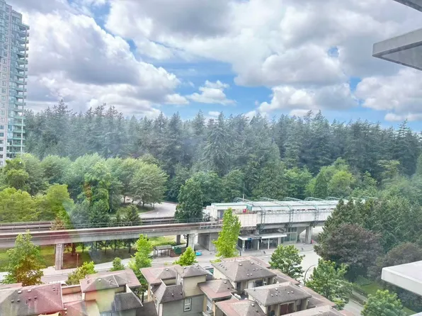 5938 Olive Ave, Burnaby, BC