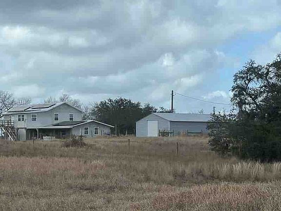 3rd image of 2751 Snyder Rd
