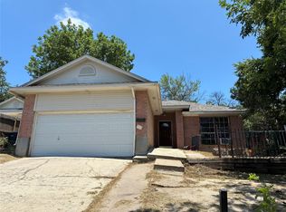 2716 NW 18th St, Fort Worth, TX 76106