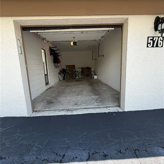 576 Retreat Dr #201 — Photo 36