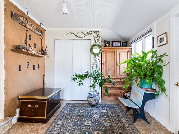 312 Old Whitfield Street