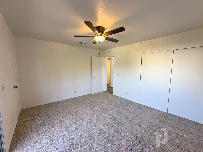 Tuscan Villa Apartments — Photo 22