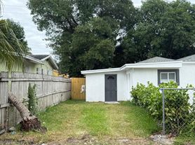 16200 NE 3rd Ave, Miami, FL