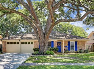 5946 Benning Dr, Houston, TX 77096