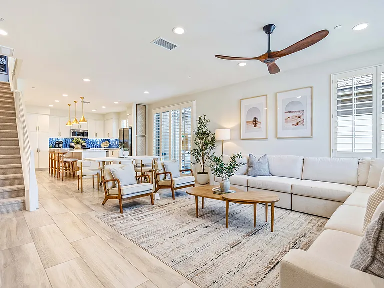 Step right on in to Cactus Cove!