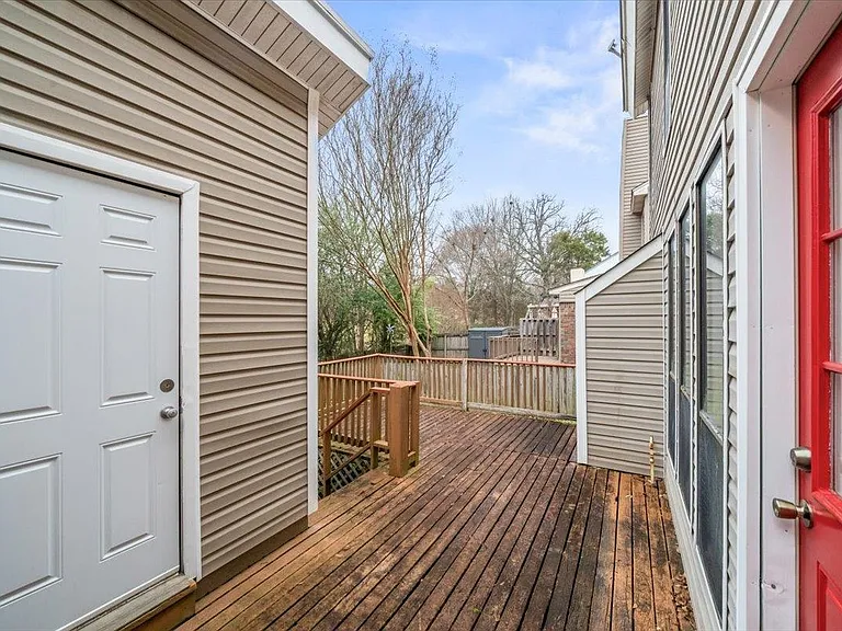 9281 Fletcher Trace Pkwy — Photo 27