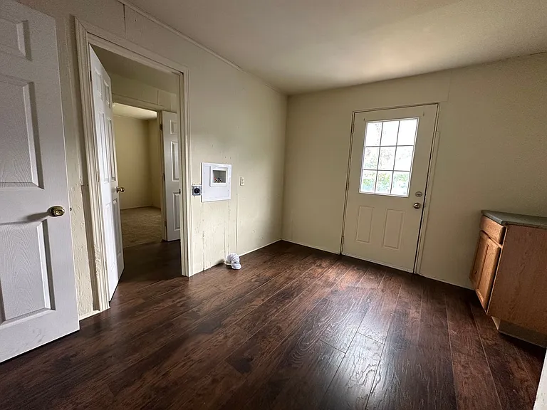 1670 Portland St — Photo 15