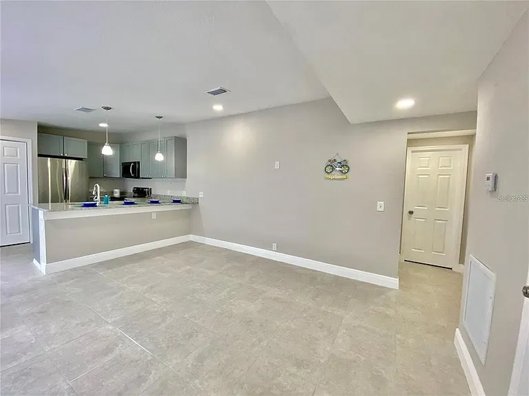 8726 Mayflower Rd — Photo 4