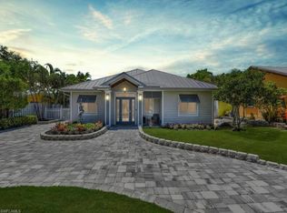 740 5th Ave N, Naples, FL 34102