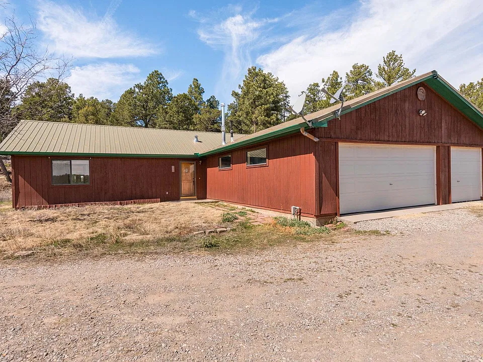 92 Nightingale Ln