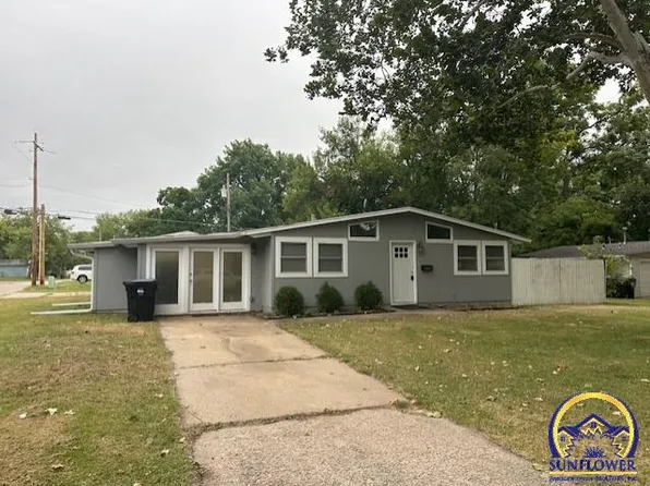 2500 SW Burnett Rd, Topeka, KS 66614