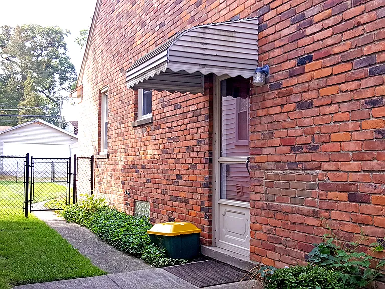1409 Catalpa Dr #1 — Photo 22
