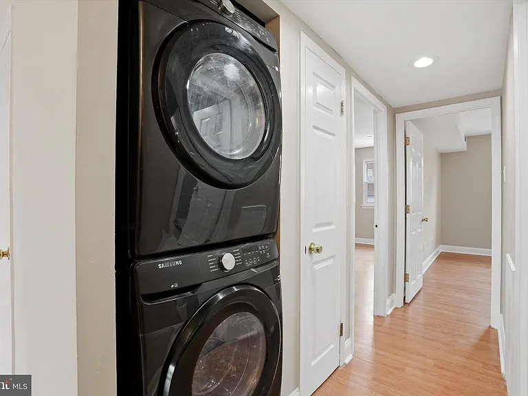 7750 Rockwell Ave — Photo 14