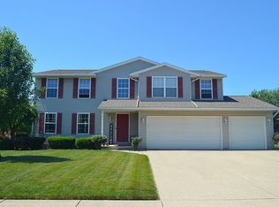 1982 Kenton Trl, Perrysburg, OH 43551
