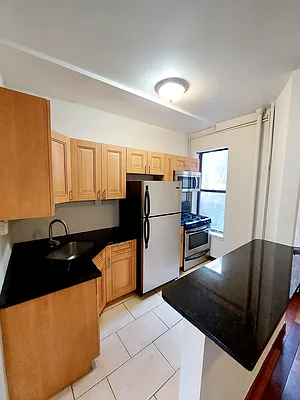 Rented by Bond New York | media 2