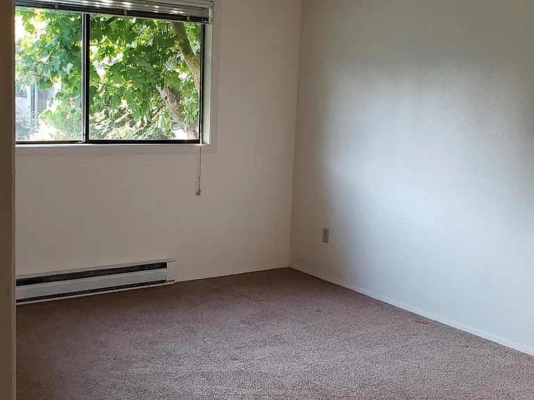 5025 81st Pl SW #5 — Photo 2