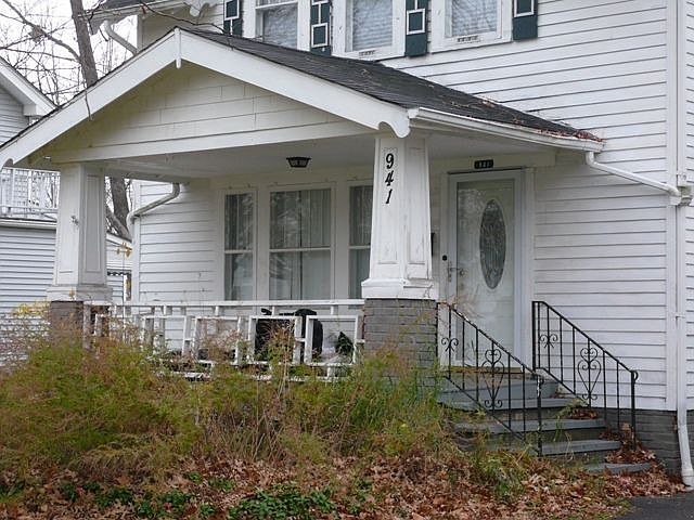 2nd image of 941 Montford Rd