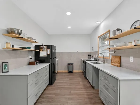 9016 Marlfield Rd, Gloucester, VA 23061