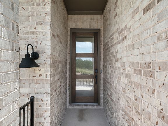 425 Leaning Rock Road