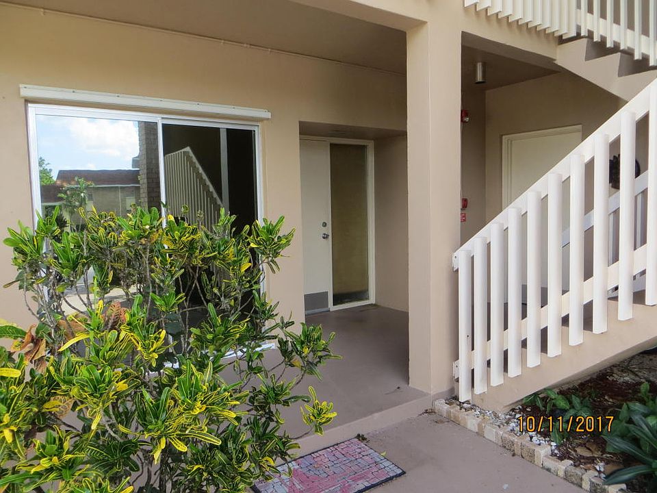 1st image of 11800 Avenue Of The Pga Unit 10