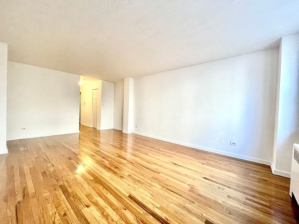 1st image of 135 E 56th St #3B