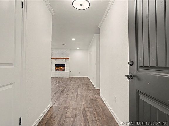 3rd image of 4206 W Urbana Ct