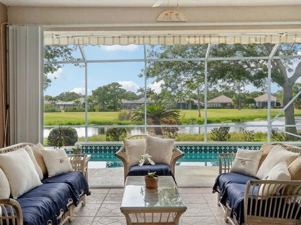 4596 NW Wandering Oak Court, Jensen Beach, FL 34957