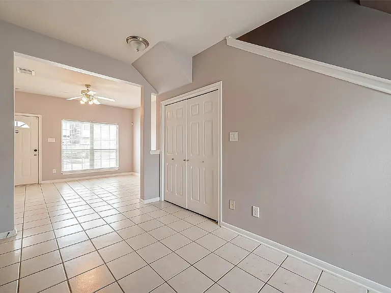 206 Sydnor St — Photo 7