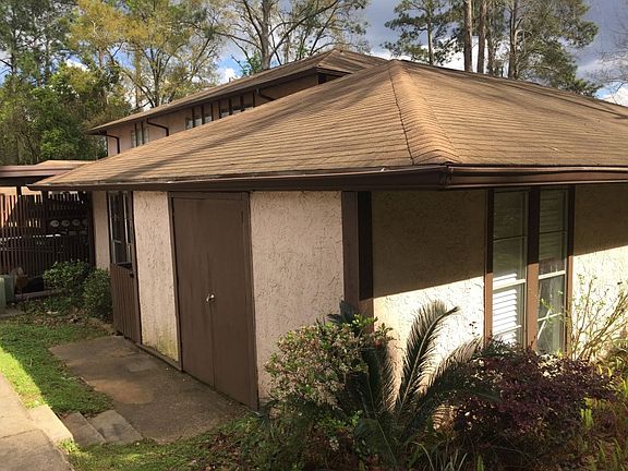 3rd image of 213 Westwood Dr