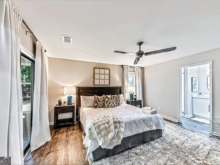 527 Charing Cross Dr — Photo 25
