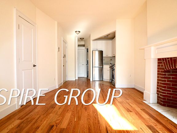 3rd image of 340 W 47th St APT 4C