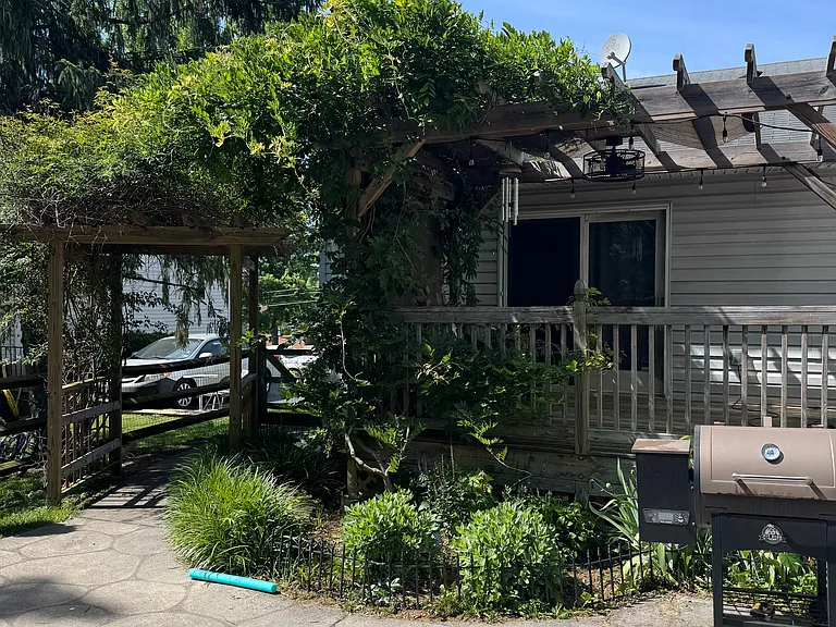 1675 W Commonwealth Dr — Photo 37