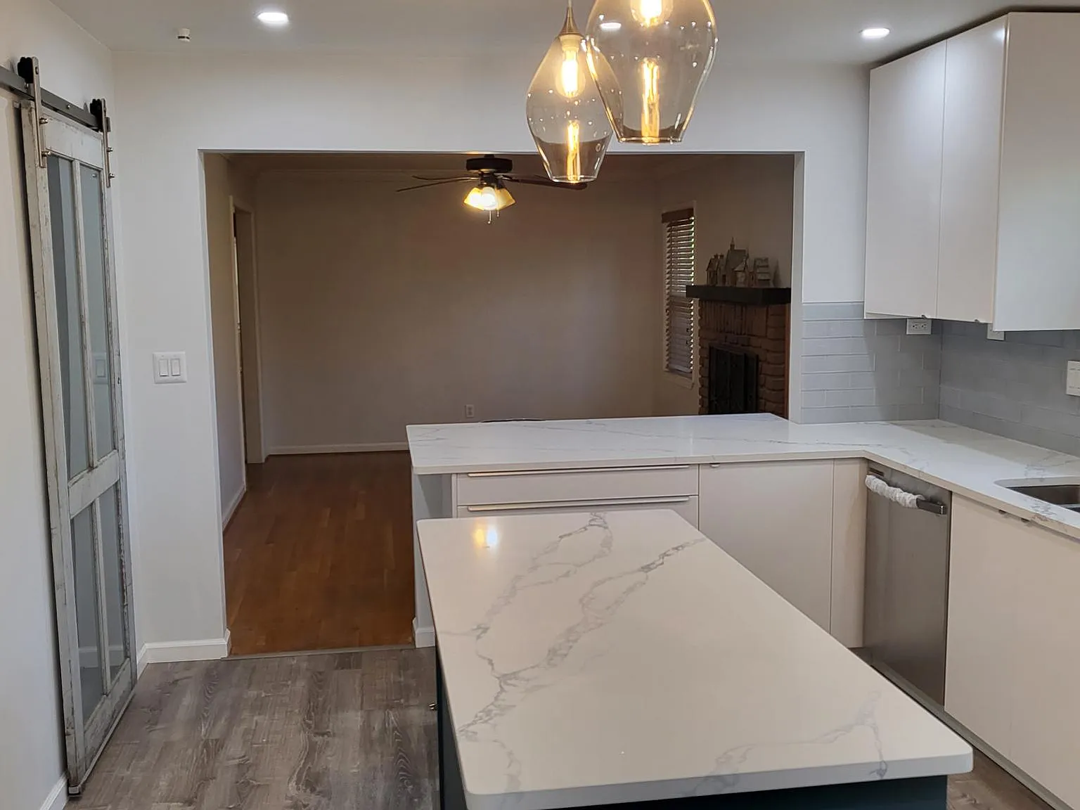 2806 Overlook Dr NE — Photo 3