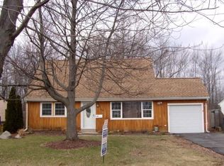 160 Marilyn Dr, Grand Island, NY 14072