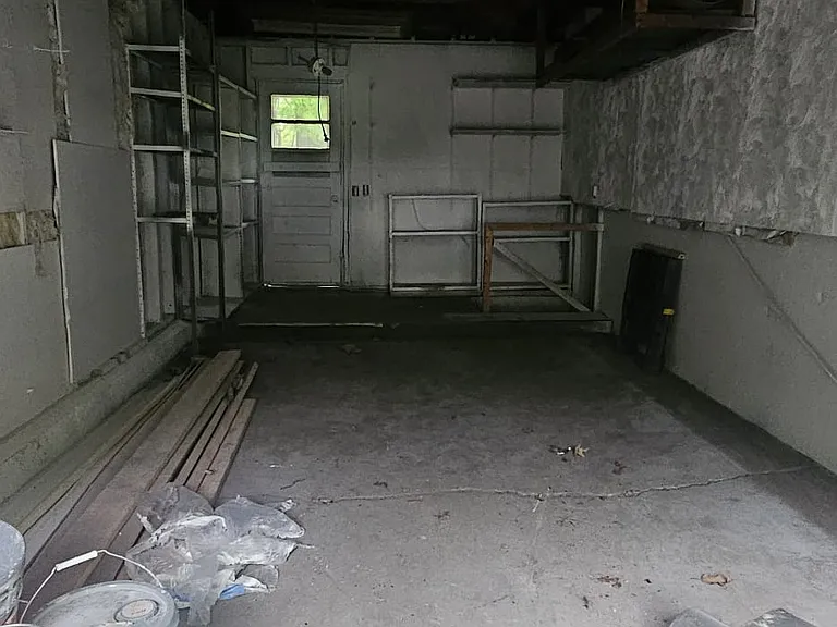 2 Mirror Lake Rd — Photo 13