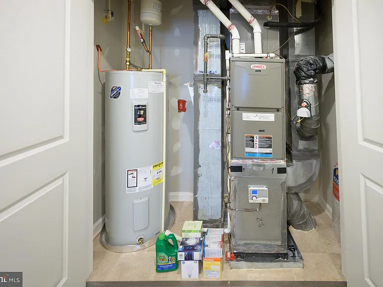 5130 Cambria Way #101 — Photo 26