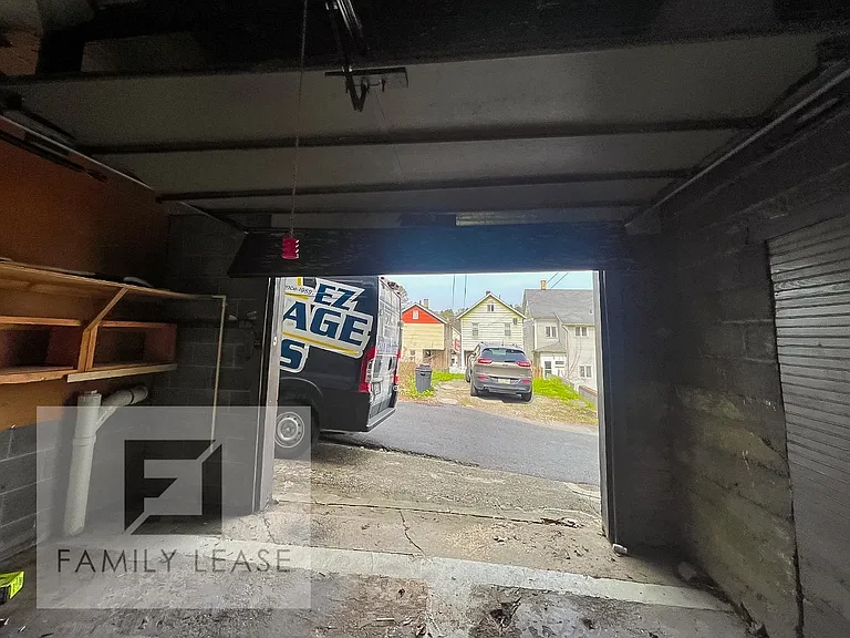 751R Grove Ave — Photo 10