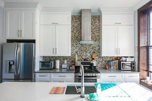 Rented by Bloom Real Estate Group | media 41