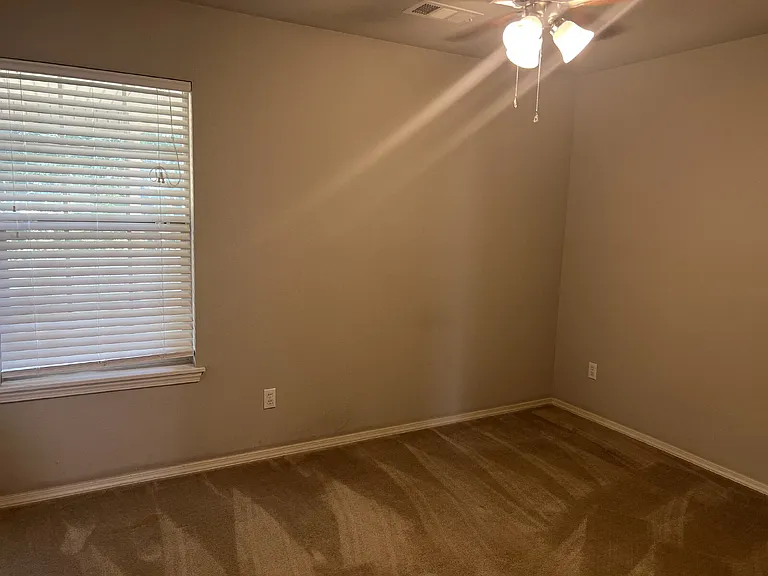 8105 Huntington Way — Photo 11