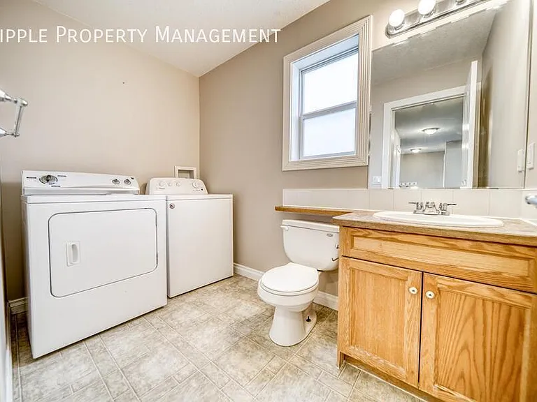 413 Bayside Pl SW — Photo 8