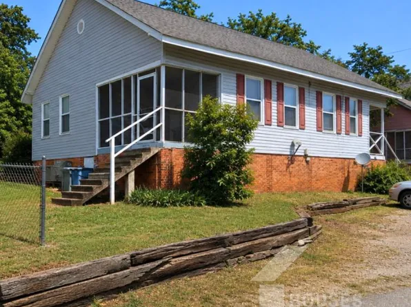 8131 5th St #A, Boiling Springs, SC 29316