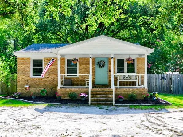 1370 Old Whitesville Rd, Moncks Corner, SC 29461