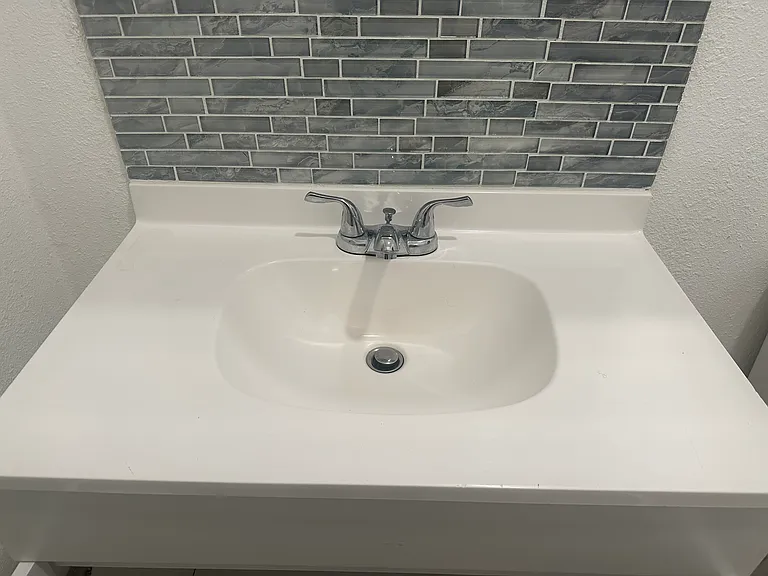 Bathroom sink