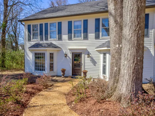 7930 Burntwood Cv, Germantown, TN 38138