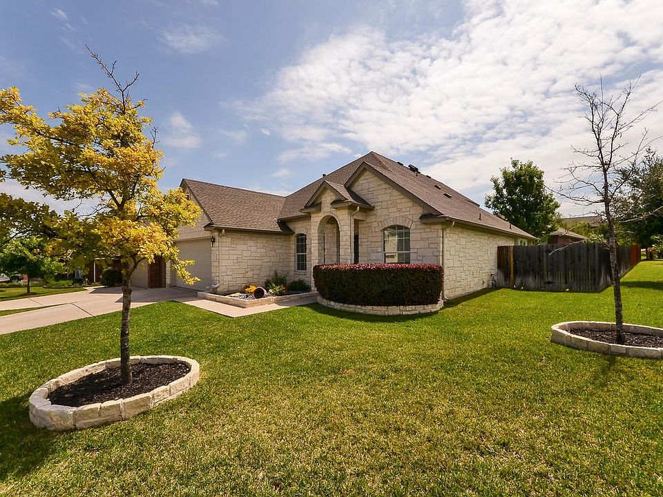 1st image of 100 Crestview Dr