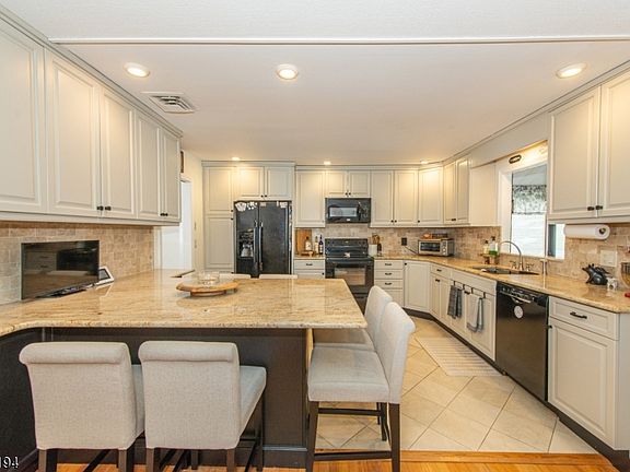 4th image of 5 Winding Way