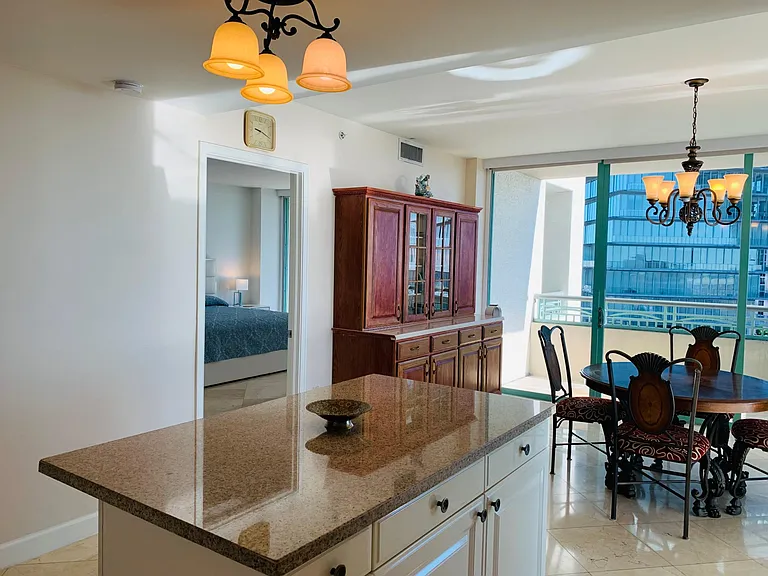 3400 SW 27th Ave #1001 — Photo 32