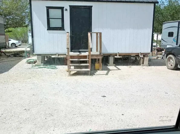 772 Humble Camp Rd Lot 24, Pleasanton, TX 78064