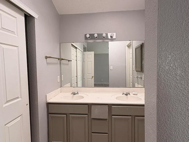 11213 William McCool St — Photo 16